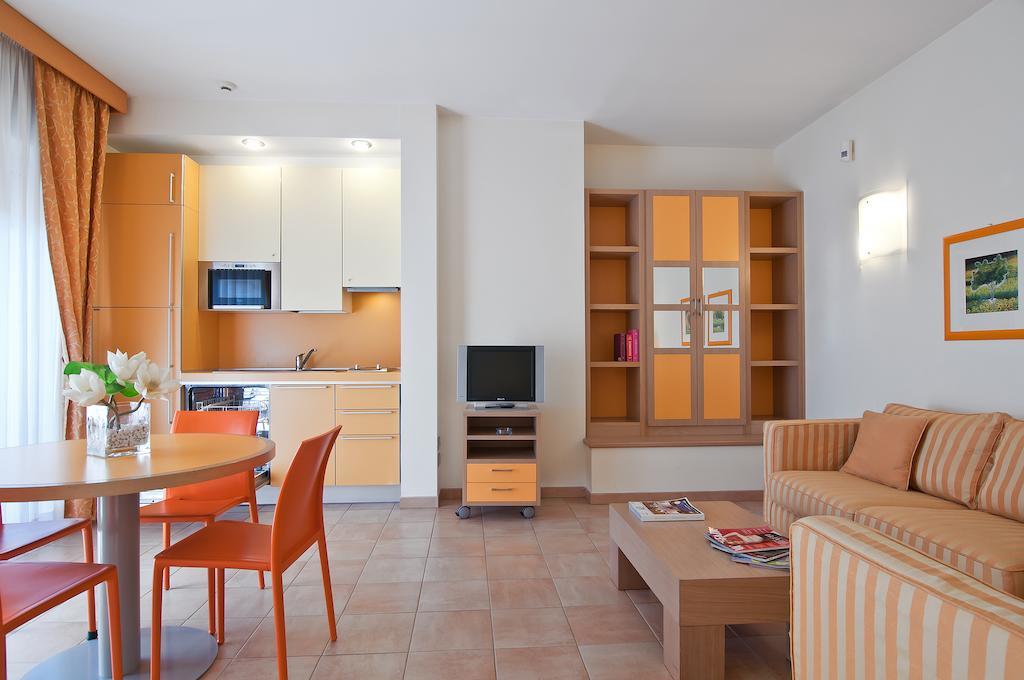 كاسال بالوكو Residence I Triangoli الغرفة الصورة